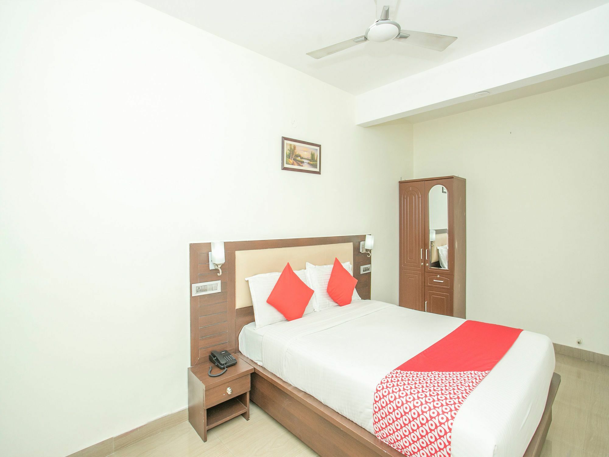 Oyo 13170 Victory Suites บังกาลอร์ ภายนอก รูปภาพ