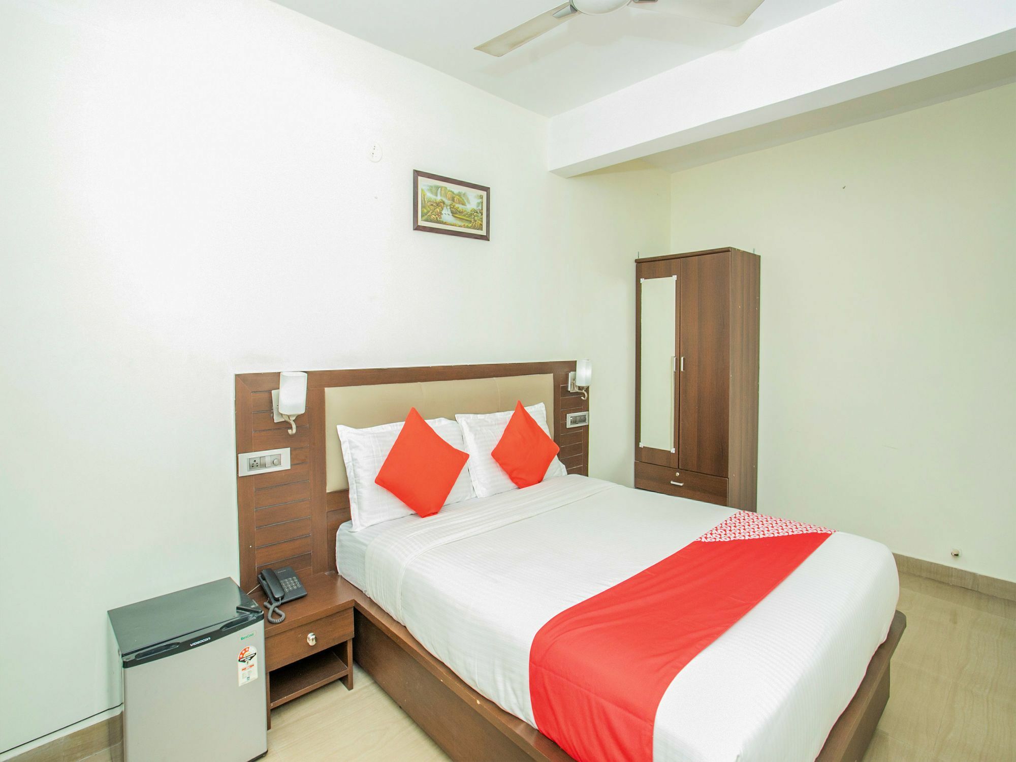 Oyo 13170 Victory Suites บังกาลอร์ ภายนอก รูปภาพ