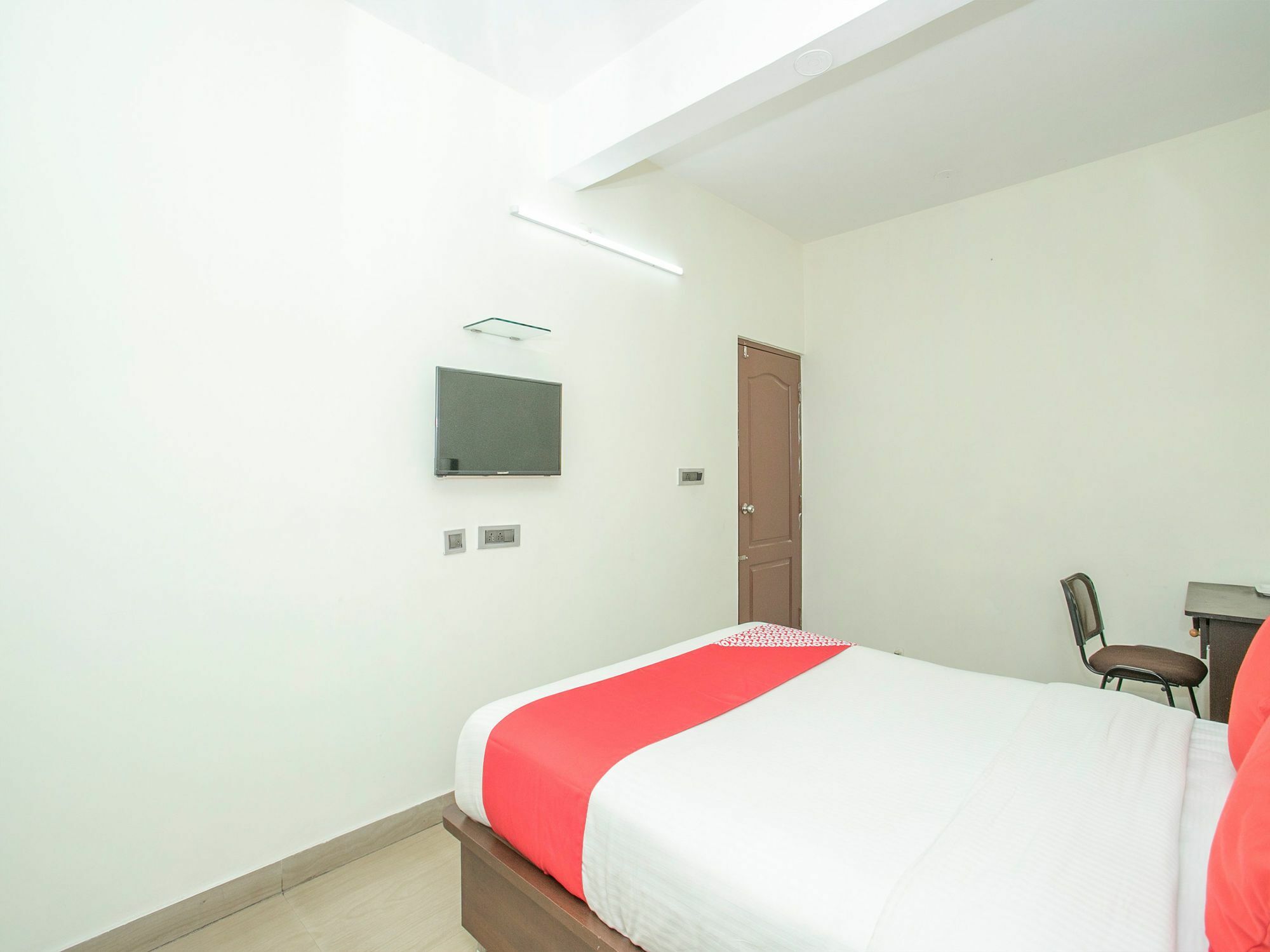 Oyo 13170 Victory Suites บังกาลอร์ ภายนอก รูปภาพ