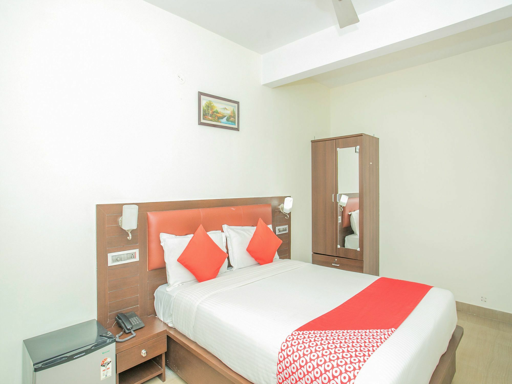 Oyo 13170 Victory Suites บังกาลอร์ ภายนอก รูปภาพ